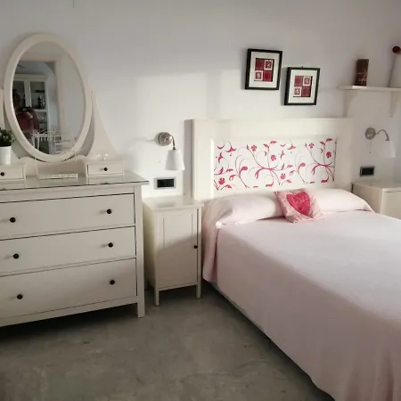 Holidays2benalmadena Torrequebrada Sea View Front With Pool Parking & Terraces Appartement