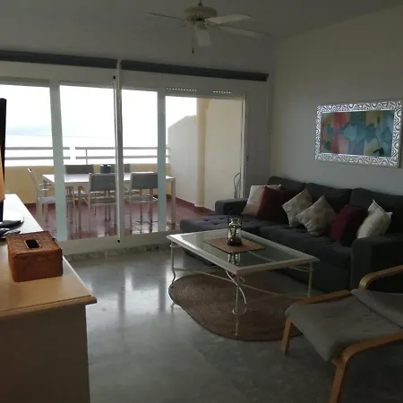 Holidays2benalmadena Torrequebrada Sea View Front With Pool Parking & Terraces Appartement Benalmádena