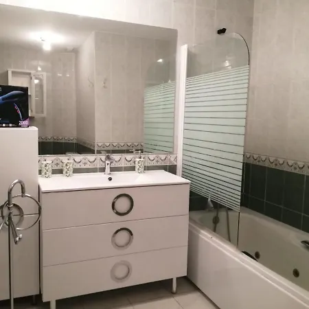 Holidays2benalmadena Torrequebrada Sea View Front With Pool Parking & Terraces Appartement *