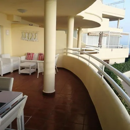 Holidays2benalmadena Torrequebrada Sea View Front With Pool Parking & Terraces Appartement Benalmádena